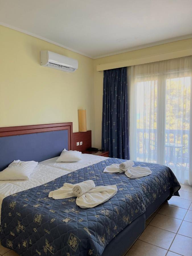 Theodorou Beach Hotel Apartments Pszalídi Kültér fotó