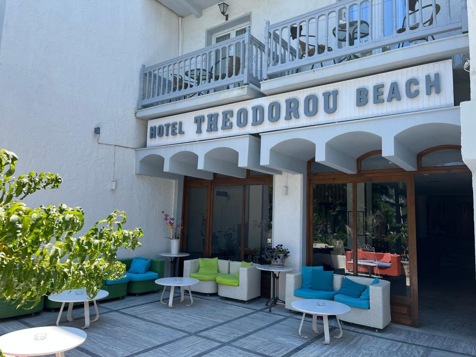 Theodorou Beach Hotel Apartments Pszalídi Kültér fotó